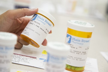 Shot_07_Retail_Pharmacy_Product_Bottles_0068-1400H McKesson Pharmacy System's Printing Solution